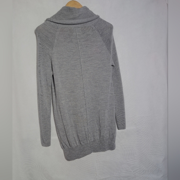 Cynthia Rowley Gray Cowl Neck Sweater Extra Fine Merino Wool Sz S - Picture 3 of 5